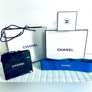 CHANEL 5 pc. Black & white gift box, fragrance box, 2 shopping bags & ribbons